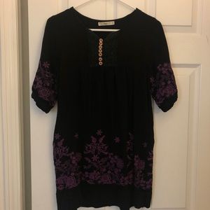 Women’s Black Floral Top